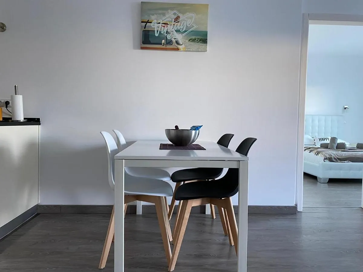 Deluxe Apartment In Albufeira Old Town, 200M Walk To Beach, Pool Parking 0*,